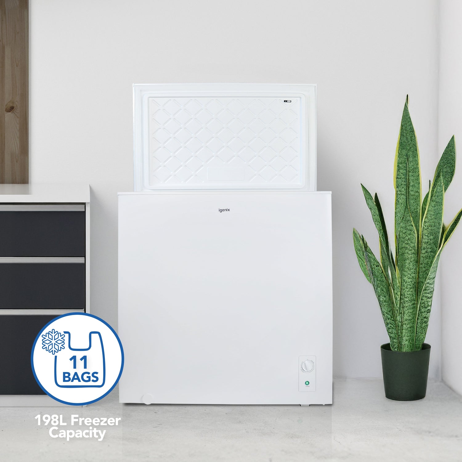 Freestanding Chest Freezer, 198 Litre, White